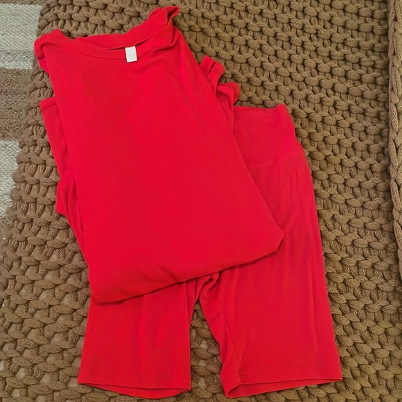 All Weekend Long Set Candy Apple | SMALL - Picture 6 of 6